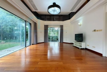 No 210 Lakeside Ville(2)