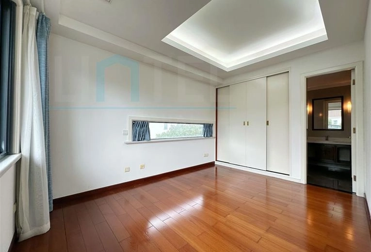 No 210 Lakeside Ville(24)