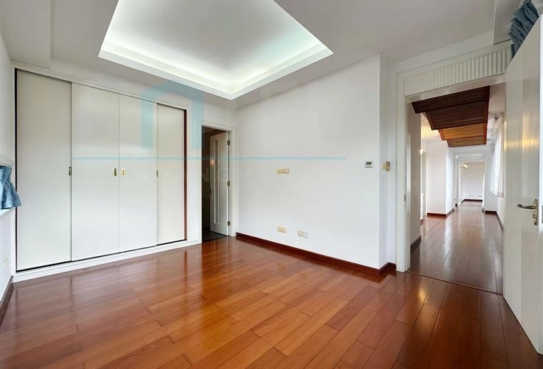No 210 Lakeside Ville(25)