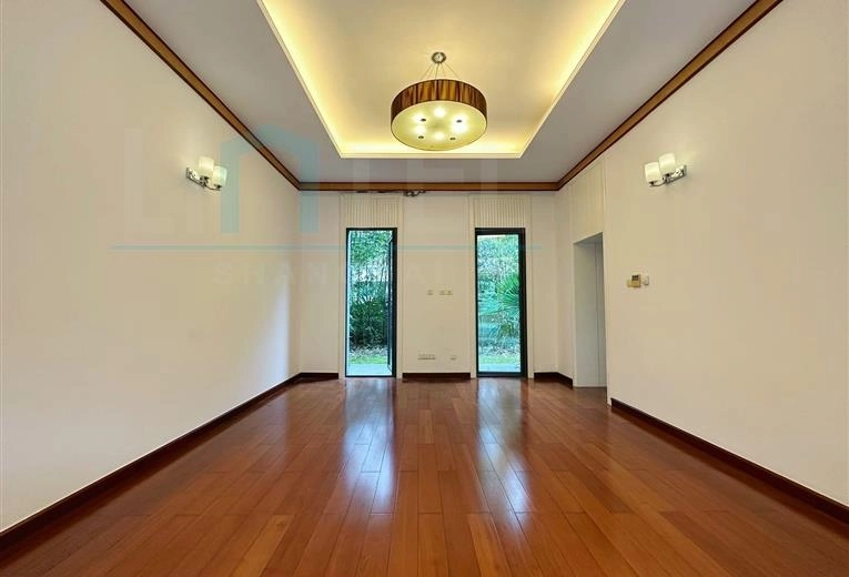 No 210 Lakeside Ville(5)