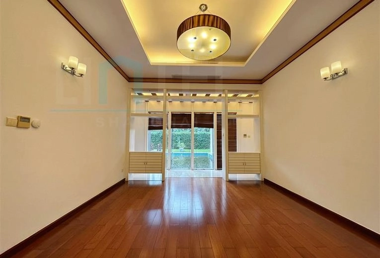 No 210 Lakeside Ville(6)