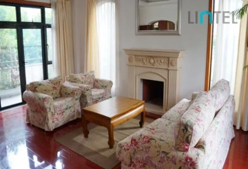 No 212 Hongqiao Golf Villa