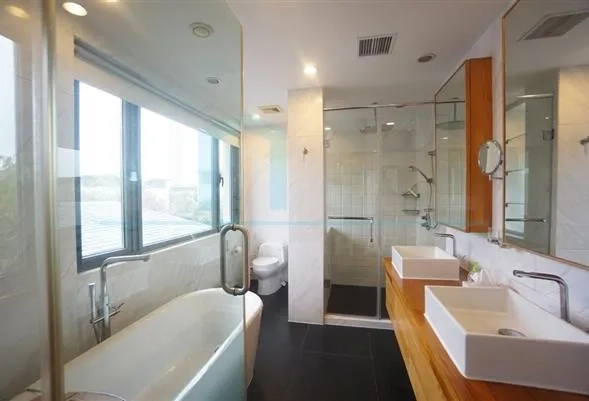 No 212 Lakeside Ville(11)