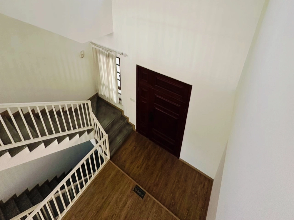 No 22 Eastern Palace(7)