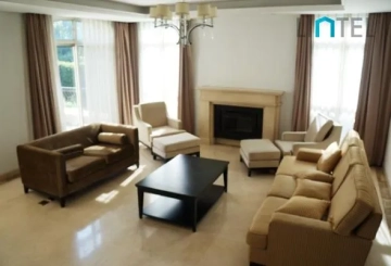 No 237 Buckingham Villa(2)