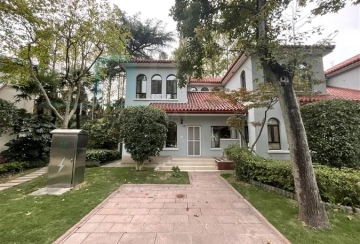 No 242 Green Valley Villa