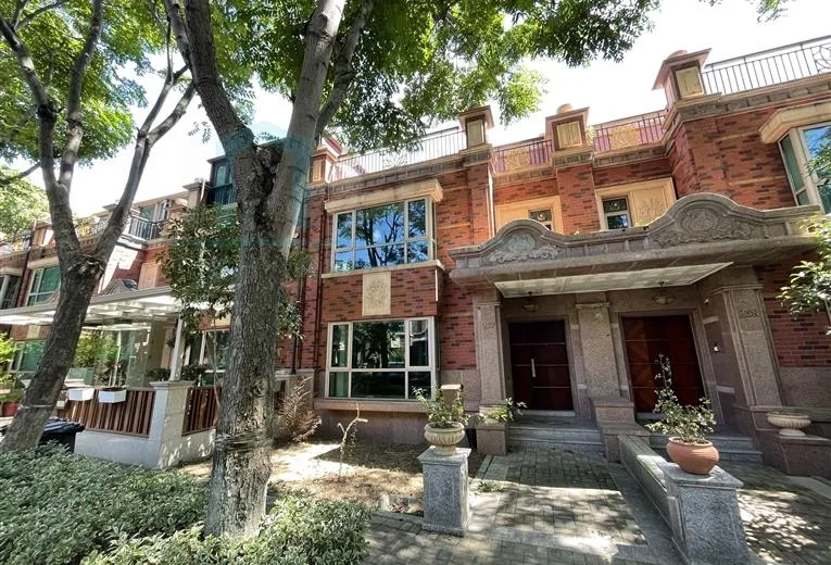 No 257 Seasons Villa