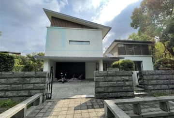 No 291 Lakeside Ville