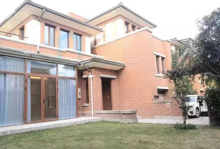 No 295 Dream House