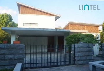 No 298 Lakeside Ville