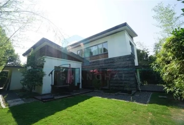 No 317 Lakeside Ville