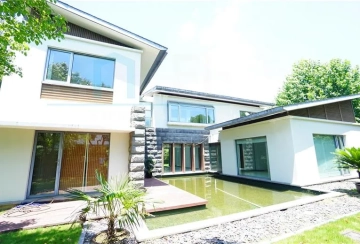 No 322 Lakeside Ville(2)
