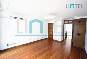 No 33 Lane 470 Shanxi north Road(9)