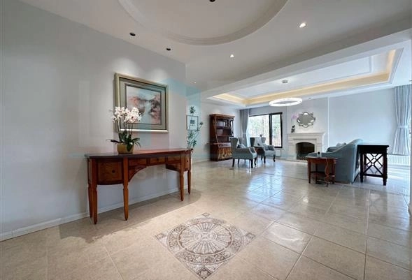 No 373 West Suburb Flourish City(3)