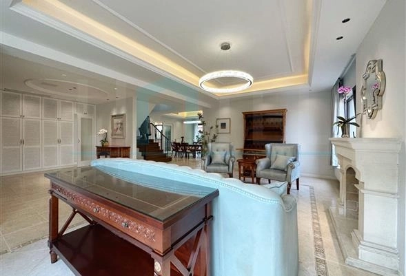 No 373 West Suburb Flourish City(5)