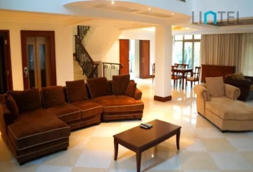 No 383 Regency Park(2)