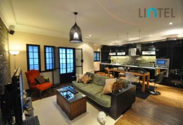 No 42 Lane 1522 Nanjing west Road