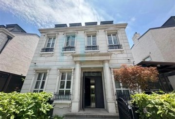 No 43 Queen's Gate