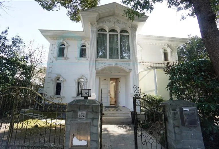 No 432 Jiushi West Suburb Garden