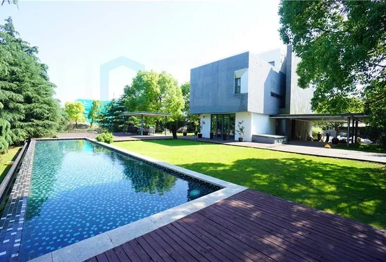 No 46 Villa Riviera