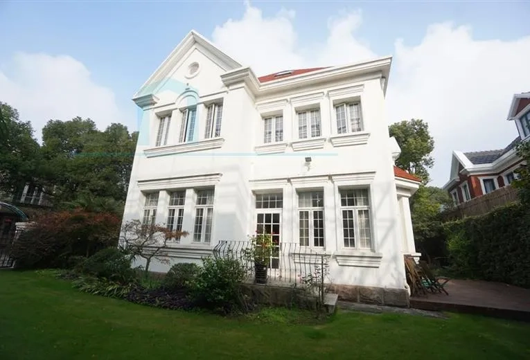 No 505 Elegant Garden
