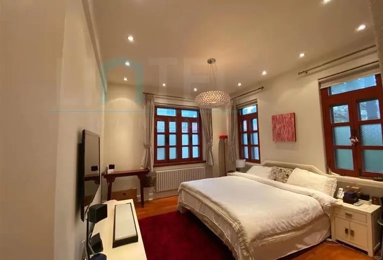 No 51 Lane 56 Donghu Road(11)