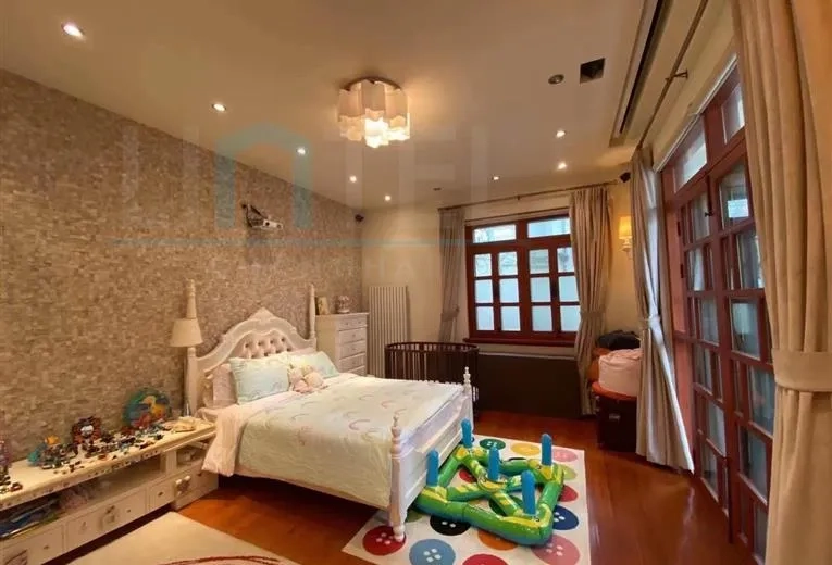 No 51 Lane 56 Donghu Road(12)