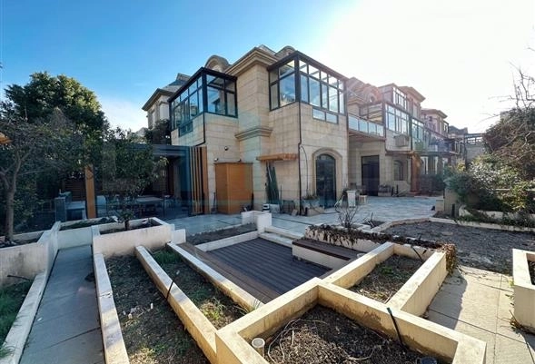 No 51 Woodfield Park