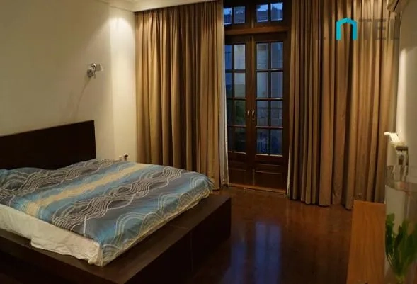 No 57 Lane 576 Yuyuan Road(4)