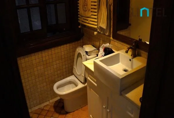 No 57 Lane 576 Yuyuan Road(9)