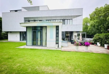 No 60 Villa Riviera