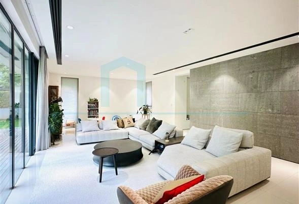 No 60 Villa Riviera(2)