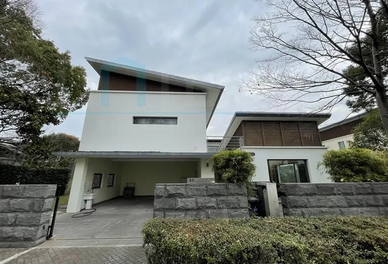 No 65 Lakeside Ville