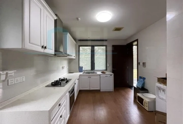 No 65 Lakeside Ville(6)