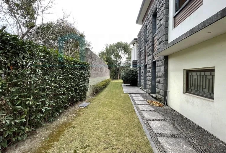 No 65 Lakeside Ville(9)