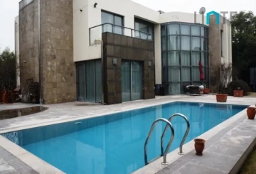 No 68 Modern Villa