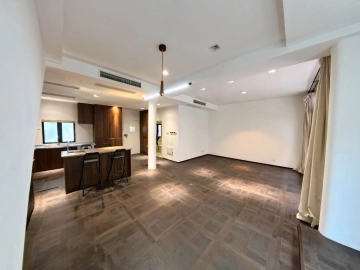 No 7 Lane 229 Huaihai west Road(4)