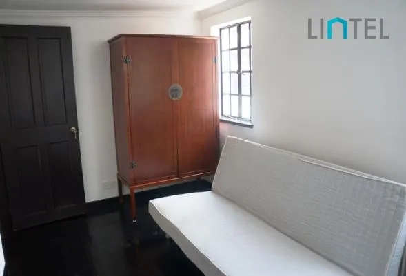 No 74 Lane 1129 Nanjing west Road(12)