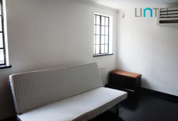 No 74 Lane 1129 Nanjing west Road(13)