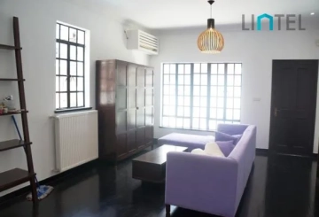 No 74 Lane 1129 Nanjing west Road(2)