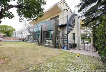 No 75 Modern Villa
