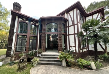 No 75 Violet Country Villa