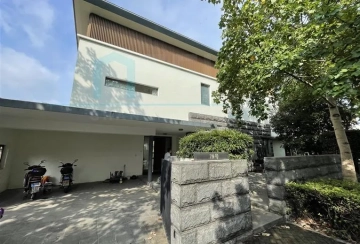No 79 Lakeside Ville
