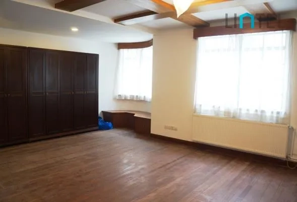 No 8 Lane 102 Nanchang Road(12)