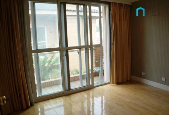 No 8 Parkson Garden(11)