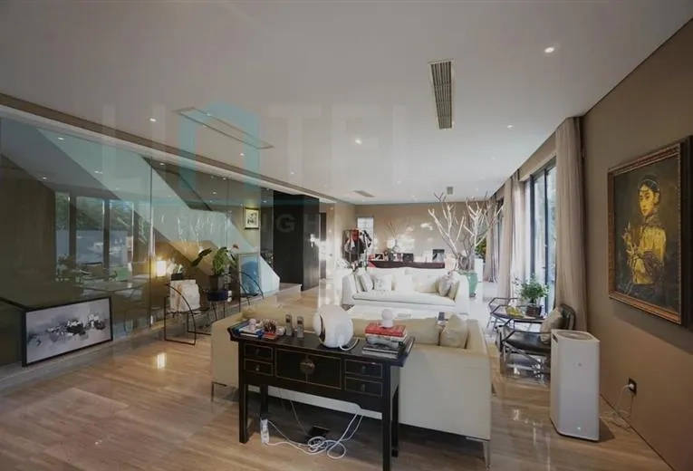 No 80 Villa Riviera(2)
