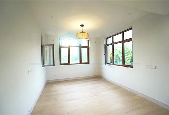 No 81 Jiushi West Suburb Villa(11)