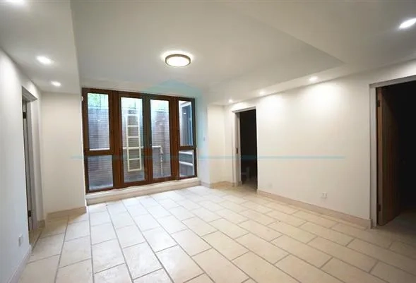 No 81 Jiushi West Suburb Villa(15)