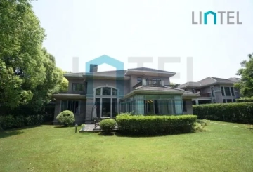No 83 Tiziano Villa
