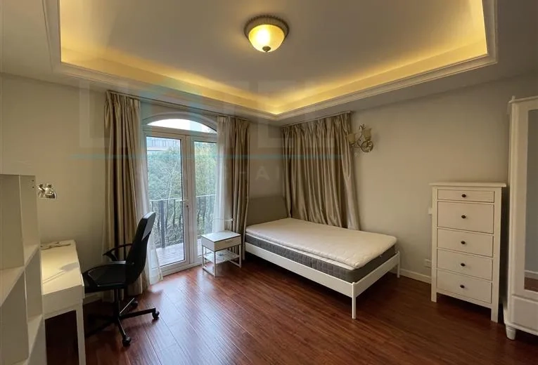 No 85 Le Chambord(15)